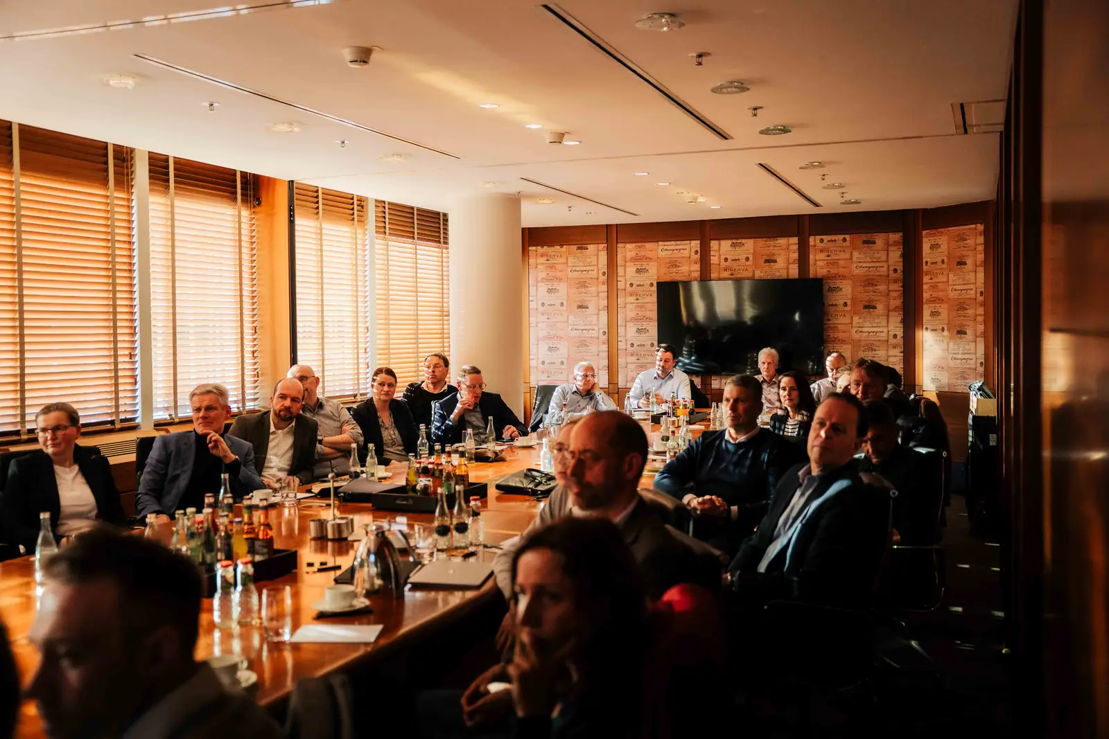 The Legend of Dorian Gray - Networking Event im Airport Club Frankfurt - photo 23 of 34